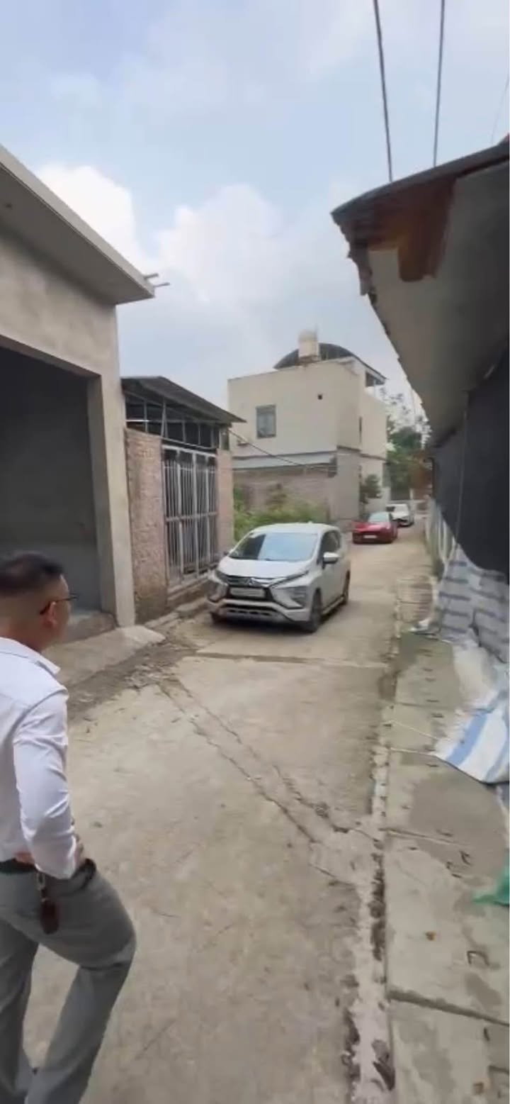 Nhà bán gấp tại Hồ Sơn, Tam Đảo 100m² giá 1.5 tỷ - Dân cư thân thiện!