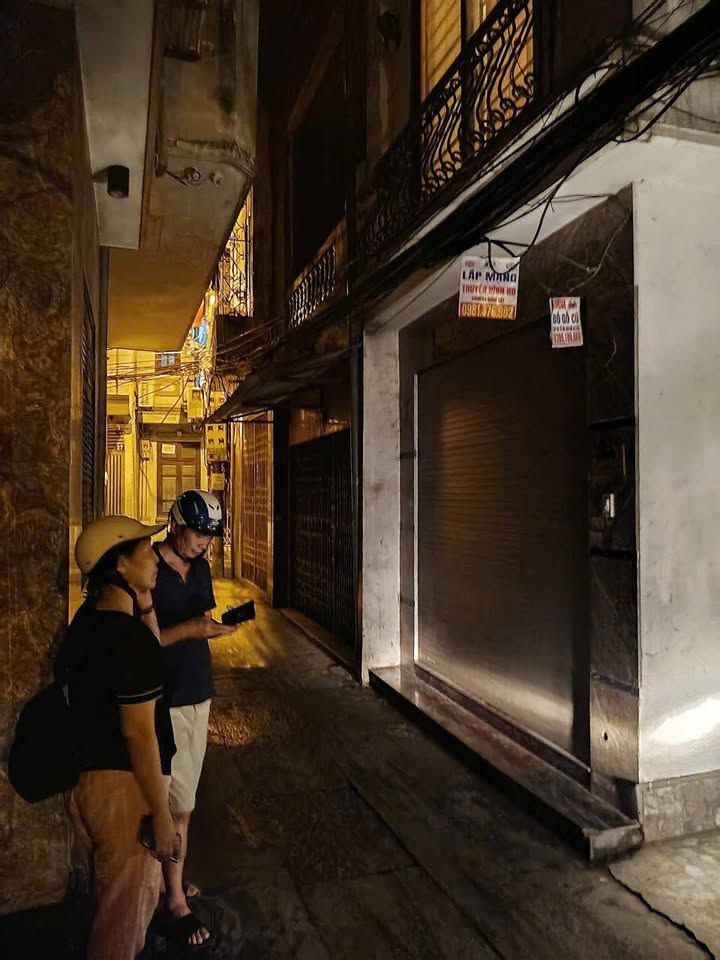 Nhà đẹp ngã tư Phố Chùa Quỳnh, quận Hai Bà Trưng 34m² giá 7 tỷ - Sổ đỏ chính chủ!