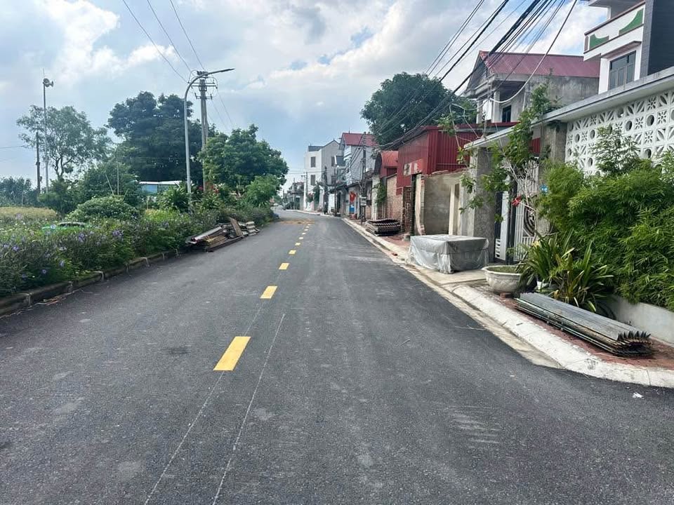 Đất thổ cư thôn Hoàng Dương, Sóc Sơn 111.6m² - Sổ đỏ chính chủ, giao dịch ngay!