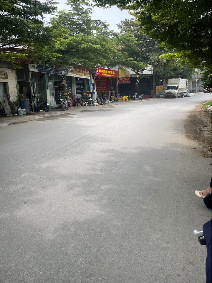 Đất nền 80m² tại Quảng Bị, Chương Mỹ, giá 2 tỷ - Đường rộng ô tô vào tận nơi!