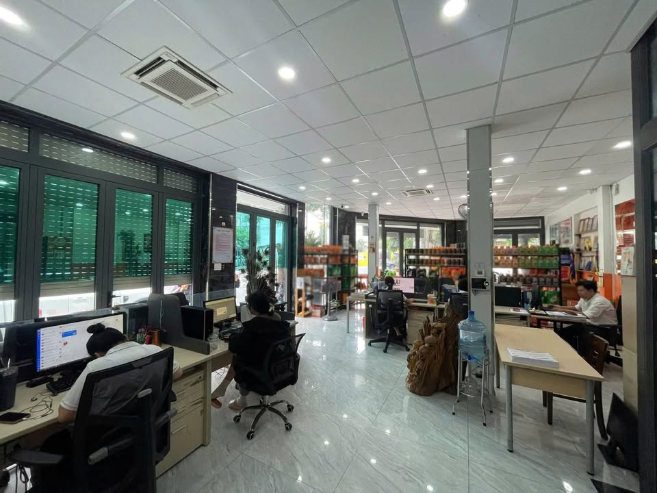 Cho thuê nhà nguyên căn tại Tân Hưng Thuận, Quận 12 - Diện tích 105m², giá chỉ 50 triệu/tháng!