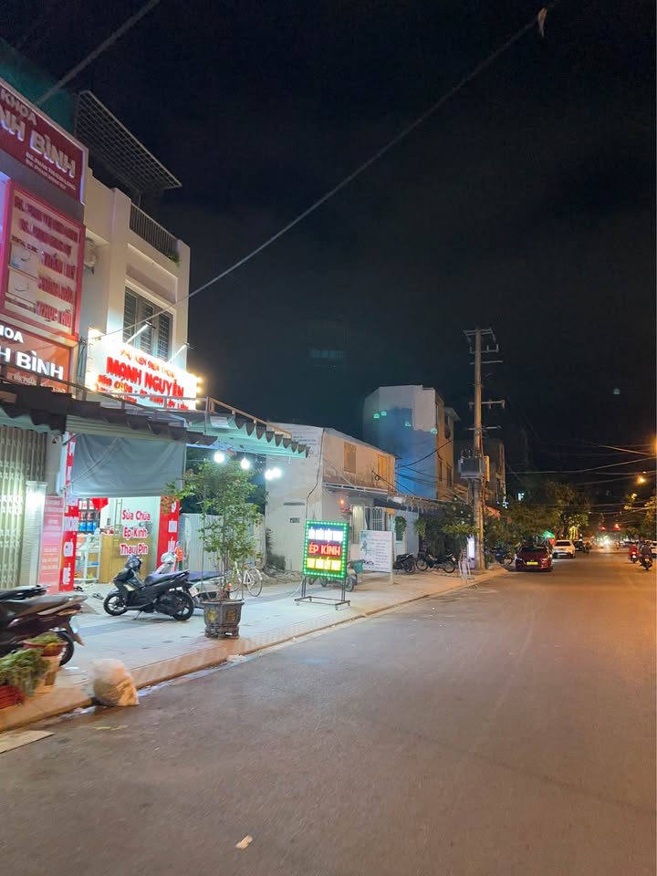 Nhà mặt tiền Lê Tấn Trung, Đà Nẵng 40m² giá 3.9 tỷ - Đầu tư sinh lời ngay!