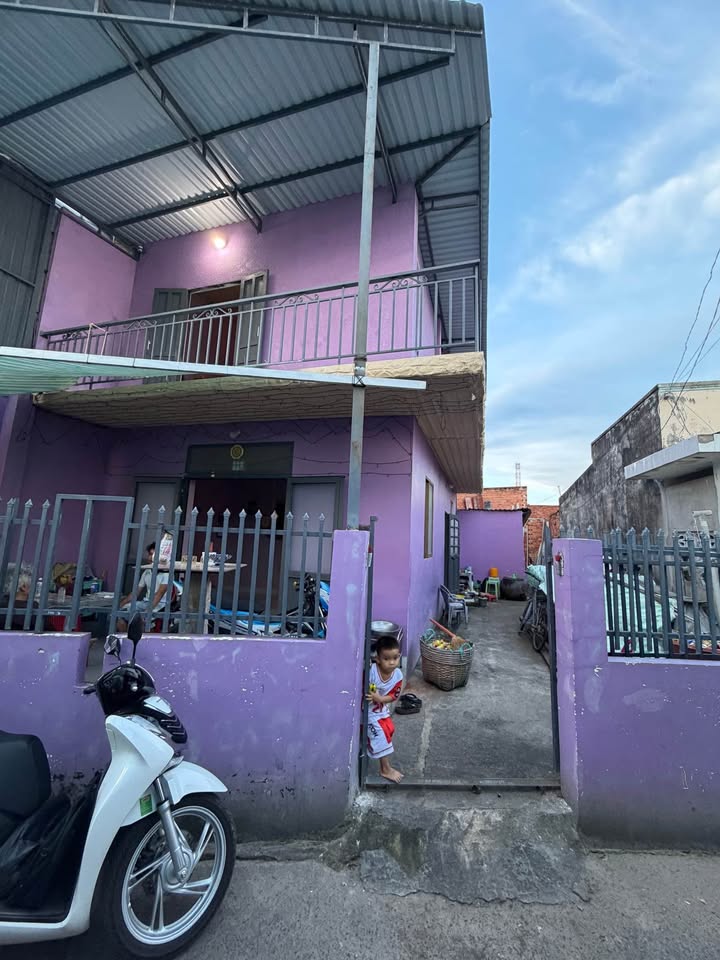 Nhà riêng Phan Thiết Bình Thuận 120m² giá 1.1 tỷ - Phù hợp cho gia đình đông người!