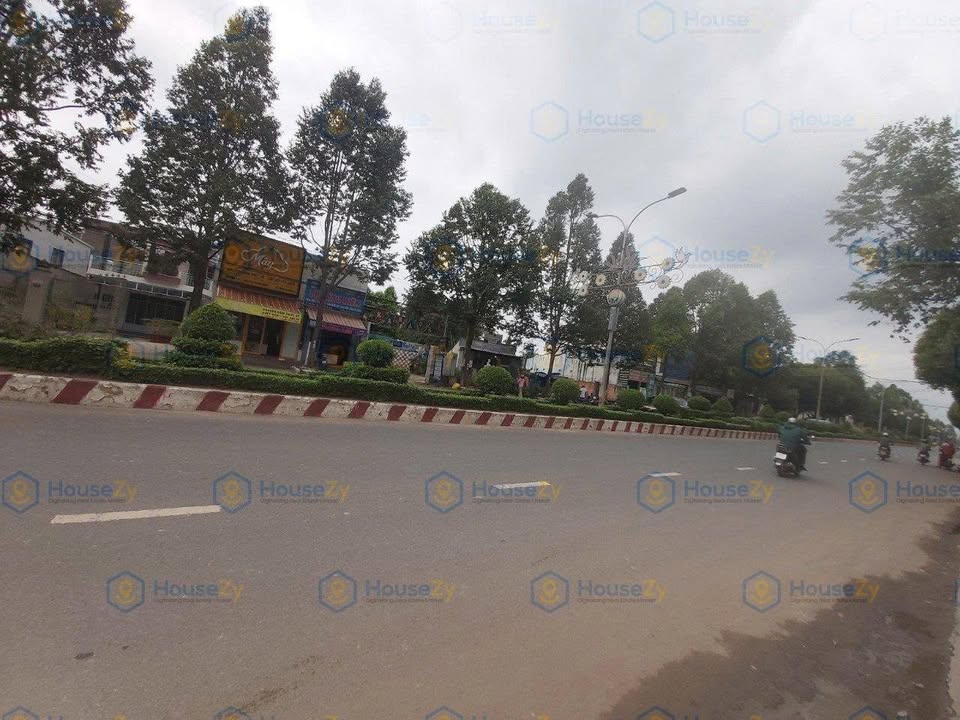 Bán gấp FrontHouse 185m² tại Cách Mạng Tháng 8, Hiệp Ninh - Giá chỉ 1,9 tỷ!