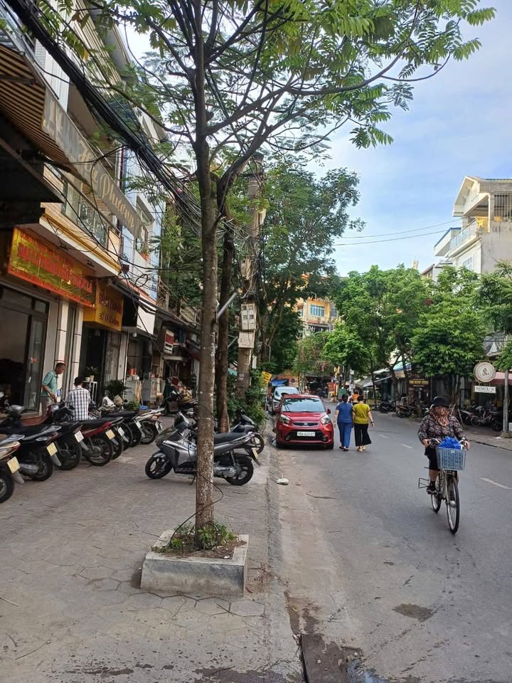 Bán nhà mặt phố Lãn Ông, Hồng Bàng, 91.8m² giá 24 tỷ - Vị trí kinh doanh đắc địa!