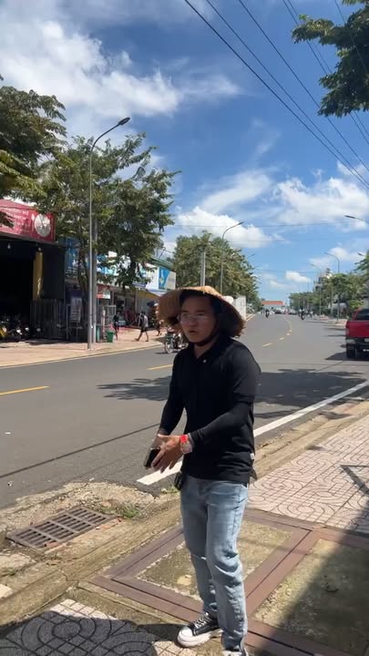 Quán cà phê mặt tiền Lý Thường Kiệt 17m² giá 9 tỷ - Cơ hội đầu tư hấp dẫn!