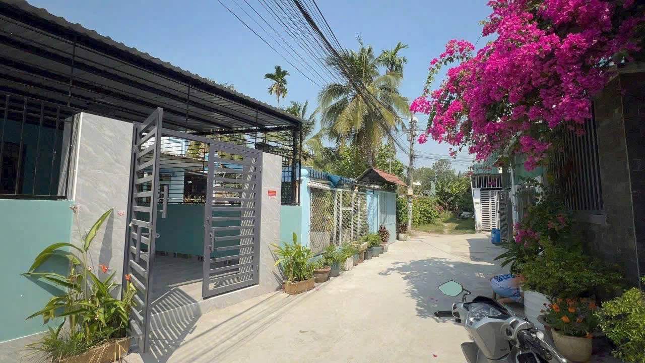 Nhà riêng Tân Nhựt, Bình Chánh 80m² giá chỉ 780 triệu - Cơ hội đầu tư tuyệt vời!