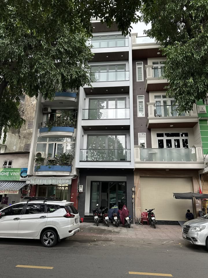 Cho thuê nhà mặt tiền Cống Quỳnh, Quận 1, 63m² - Vị trí đắc địa cho kinh doanh!