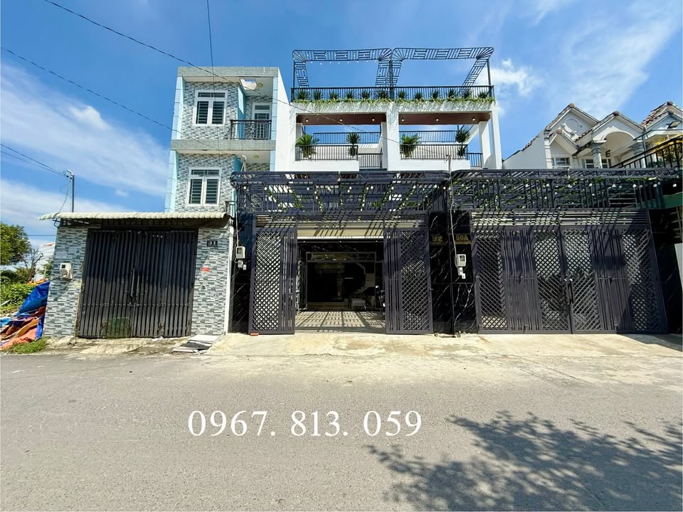 Nhà mặt tiền kinh doanh Hà Huy Giáp, Q.12, 104.5m² giá 7.9 tỷ - Đầu tư sinh lời ngay!