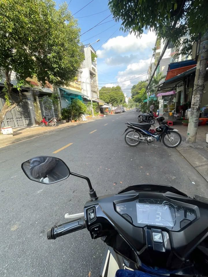 Nhà mặt tiền Trần Thủ Độ, Bình Tân 65m² giá 8,2 tỷ - Vị trí đắc địa, tiện kinh doanh!