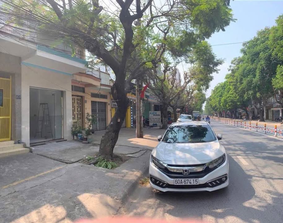 Nhà mặt tiền đường Huỳnh Văn Nghệ, Bửu Long 70m² giá 3.8 tỷ - Cách Trường Song Ngữ Lạc Hồng chỉ 100m!