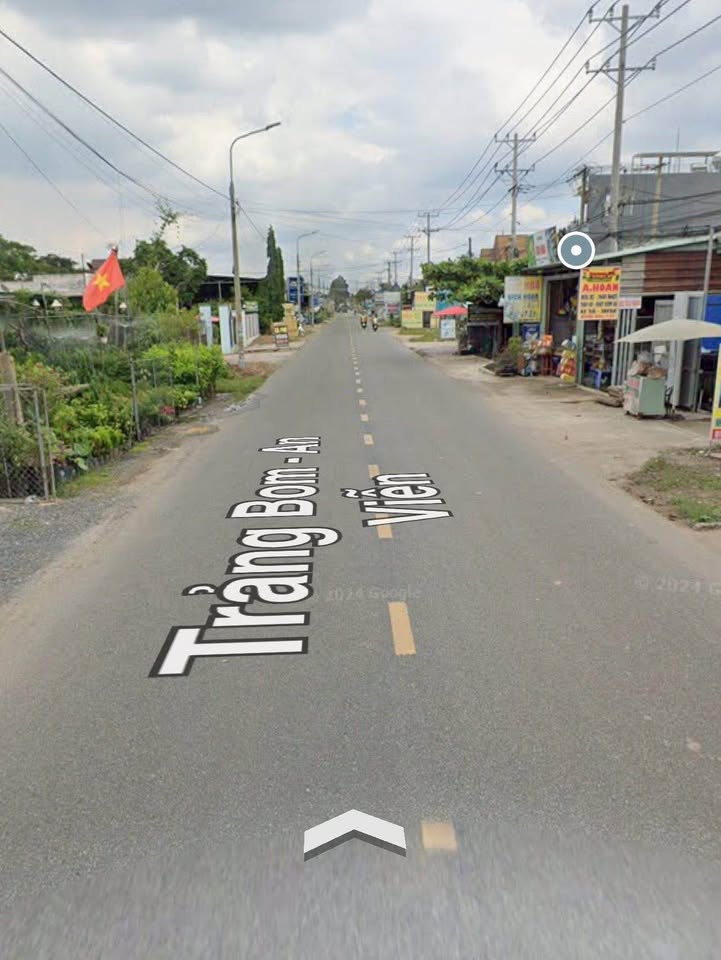 Bán nhà mặt tiền đường Phùng Hưng, Trảng Bom, Đồng Nai, diện tích 975m² chỉ 9.75 tỷ - Cơ hội đầu tư vượt trội!