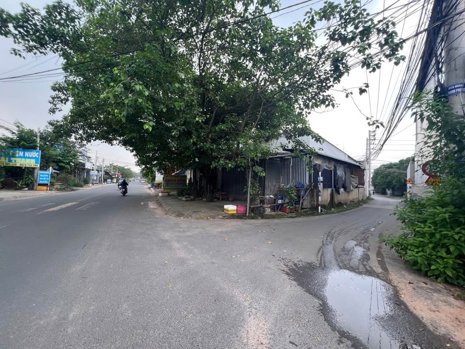 Nhà phố 1 lầu 1 trệt đường Đồng Khởi, Tân Uyên 88m² giá chỉ 2 tỷ - Thiết kế hiện đại, thuận tiện giao thông!