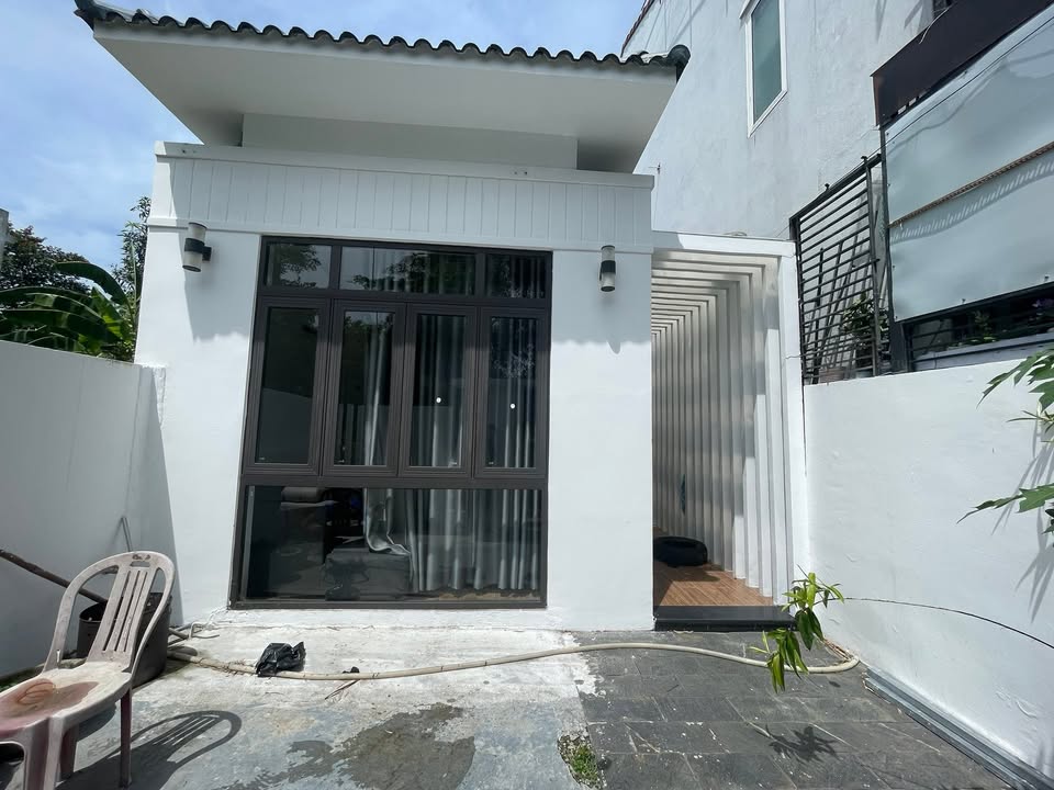 Nhà cho thuê hẻm Lý Thái Tổ Hội An 2 phòng ngủ giá 12 triệu - Nội thất đầy đủ, hợp đồng lâu dài!