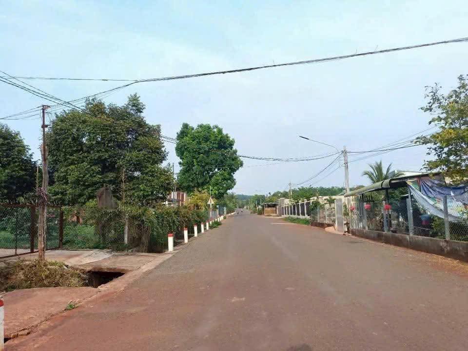 Nhà mặt tiền nhựa tại Hưng Chiến, Bình Long 150m² giá chỉ 620 triệu - Cơ hội đầu tư tuyệt vời!