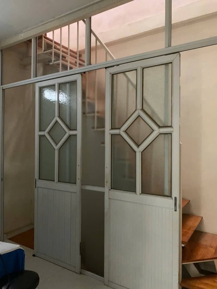 Nhà 3 tầng đẹp phường Thượng Lý, Hải Phòng, 30,7m², giá chỉ 2,1 tỷ - Sẵn sàng vào ở!