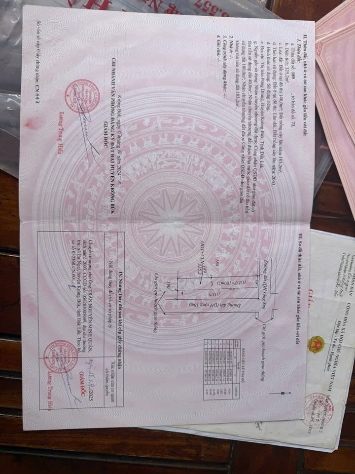 Nhà đẹp Pơng Drang 325m² giá 2.1 tỷ - Sẵn sàng vào ở ngay!