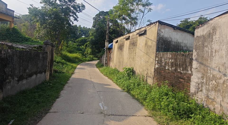 Lô đất Tích Lương Thái Nguyên 126,8m² giá 1,3 tỷ - Sổ hồng chính chủ, thuận tiện xây dựng!