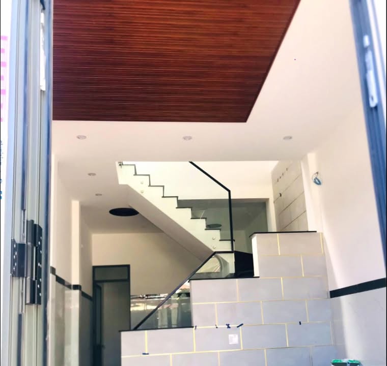 Nhà 1 mê hẻm cạn Lê Đại Hành, Quy Nhơn 48m² giá 2.5 tỷ - Tiện nghi đầy đủ!