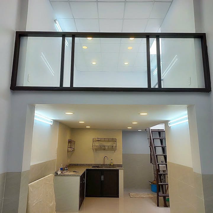 Nhà cho thuê Quận 4, 63.2m² giá 8 triệu - Khu dân cư an ninh, yên tĩnh!