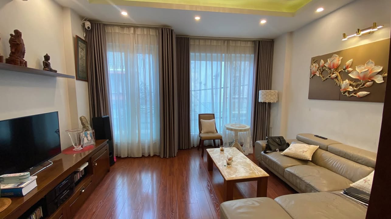 Nhà 4 tầng Tân Mai 34m² giá chỉ 6 tỷ - Đầu tư sinh lời ngay!