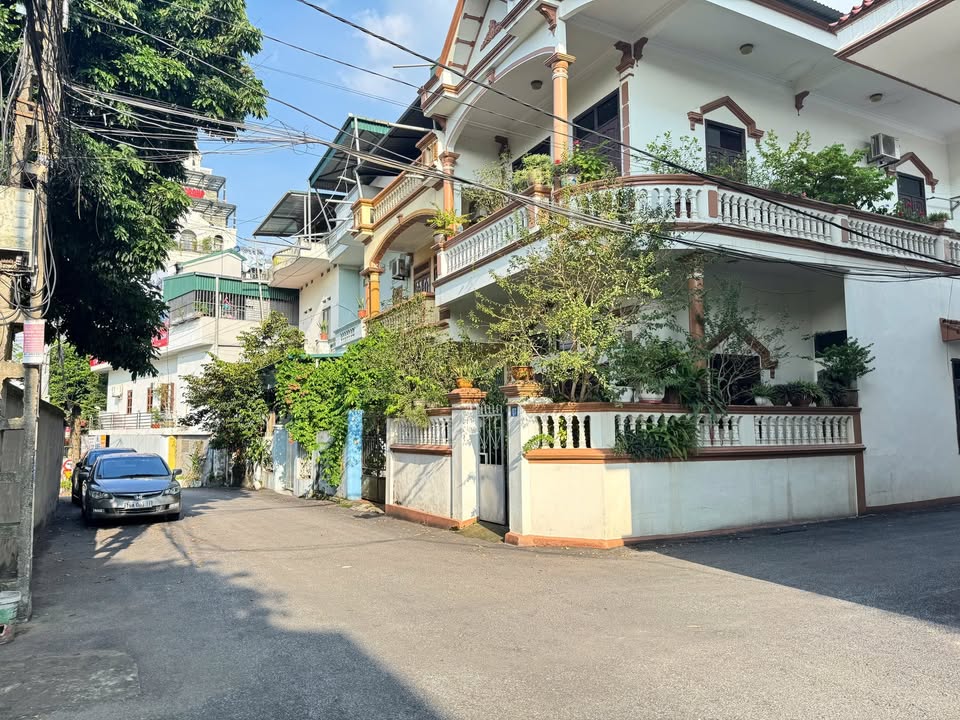 Nhà vườn đẹp tại ngõ 2189 Đại lộ Hùng Vương, 297m² - Giá chỉ 5.94 tỷ!