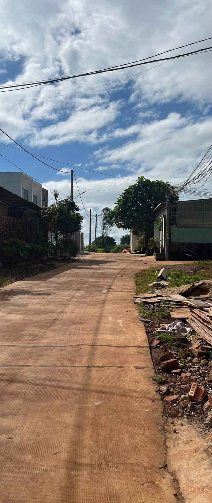 Đất thổ cư Pleiku 140m² giá 1 tỷ - Khu dân cư yên tĩnh, ô tô vào tận nơi!