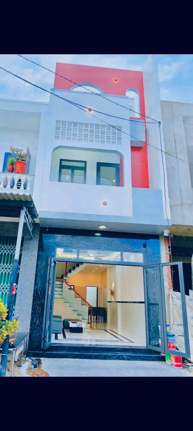 Nhà 3 Tầng Mặt Tiền View Công Viên KV6, Nhơn Bình, Quy Nhơn - Giá 2.6 Tỷ