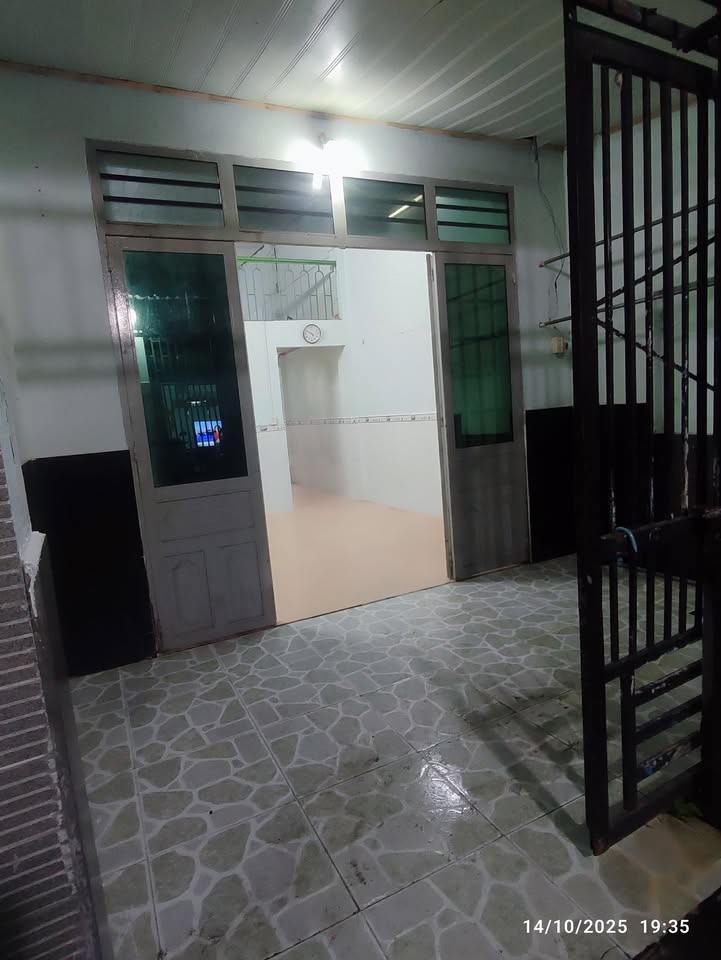 Nhà bán tại KP Đông Chiêu, P. Tân Đông Hiệp, Dĩ An - 52m² chỉ 1.35 tỷ, thổ cư 100%!