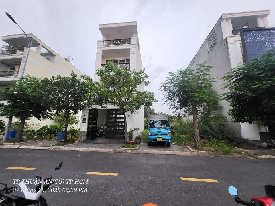 Đất nền 100m² KDC The Season Lotte, Lái Thiêu - Giá 4.5 tỷ - Đầu tư sinh lời!