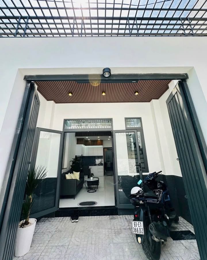 Nhà riêng Bình Thạnh 54m² giá 6.3 tỷ - Full nội thất sang trọng!