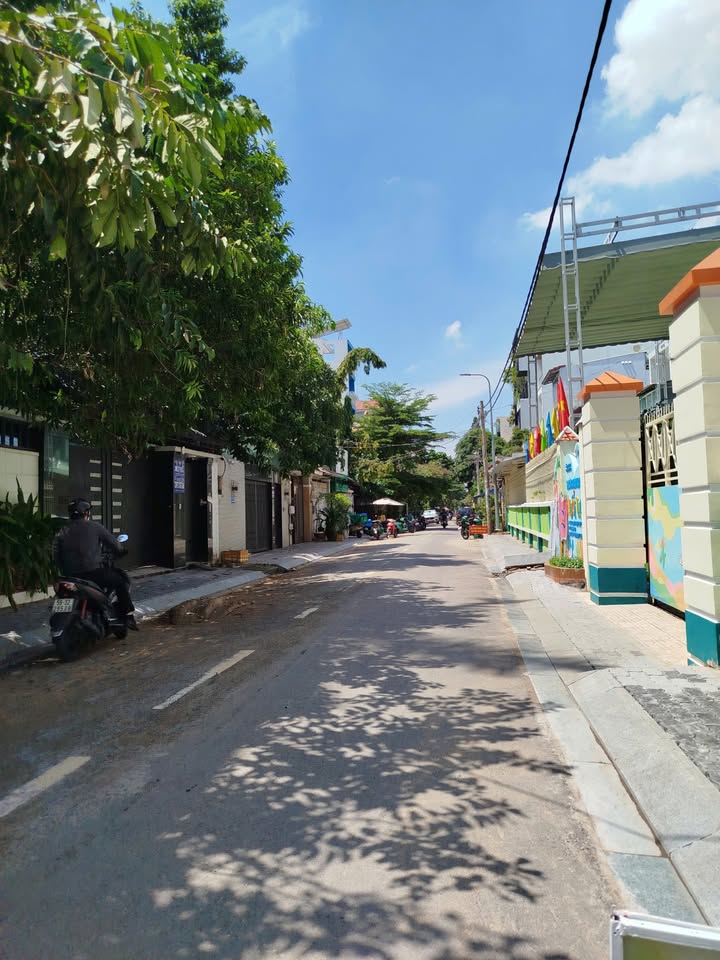 Nhà mặt tiền Ba Vì, Quận 10, 69m² giá 23.5 tỷ - Cơ hội đầu tư tuyệt vời!