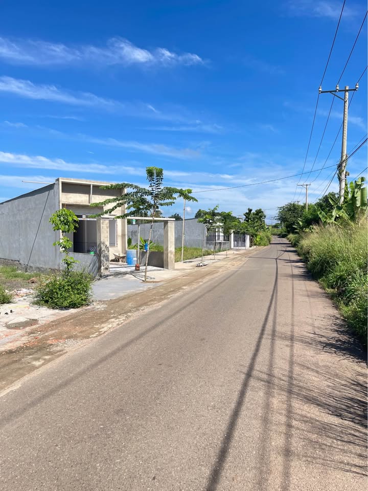 Đất nền Bàu Hàm Đồng Nai 170m² giá 599 triệu - Đường nhựa kinh doanh sầm uất!