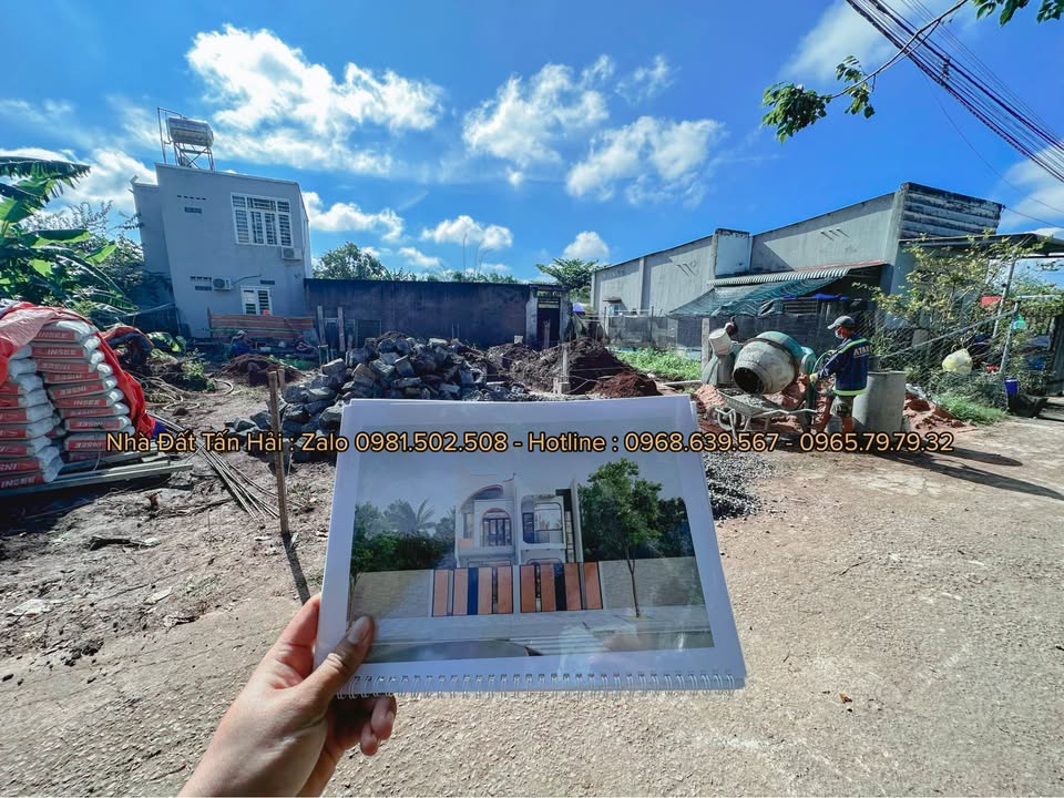 Nhà mới bán gấp tại Hẻm Câu Cá Bầu Trâm, Long Khánh, Đồng Nai - Giá 1.95 tỷ, sổ riêng!