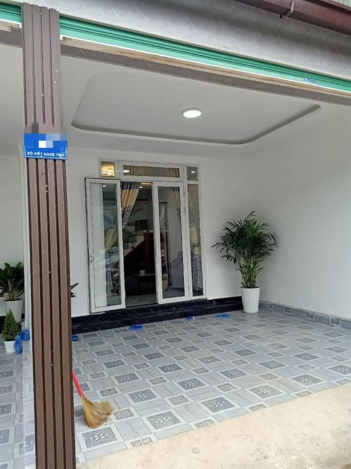 Nhà đẹp Đà Lạt 72m² giá 3,2 tỷ - Xây kiên cố, gần trường học!