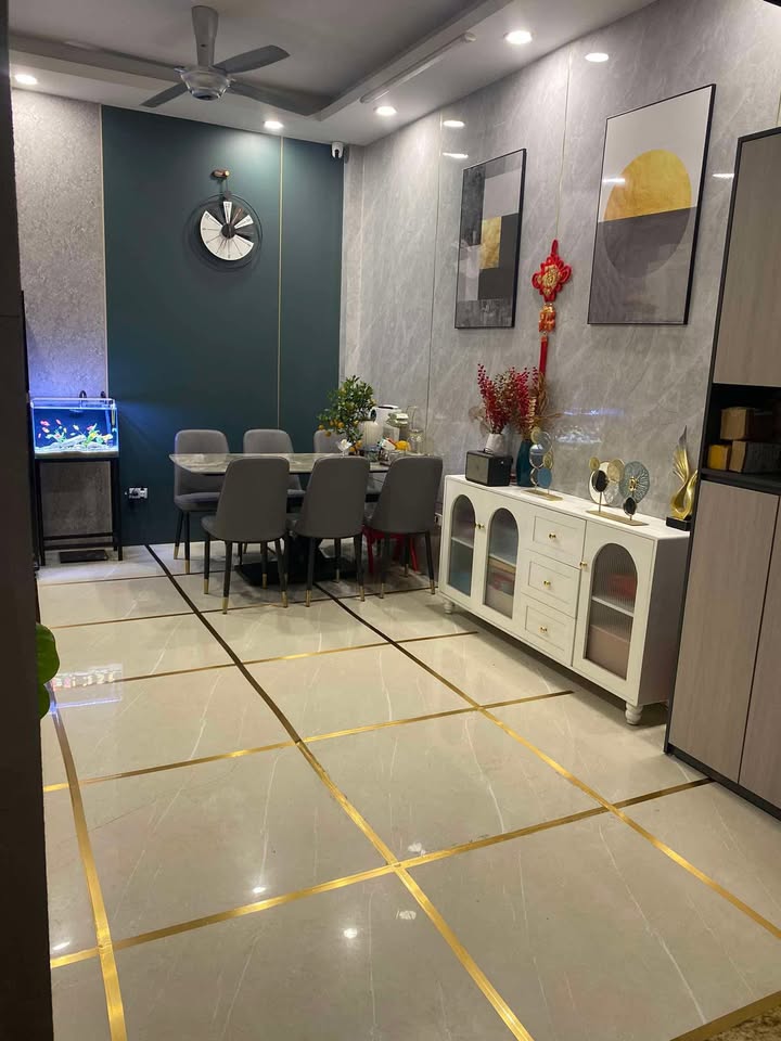 Nhà phố Kim Mã 32m² giá 7 tỷ - Thiết kế hiện đại, thuận tiện di chuyển!