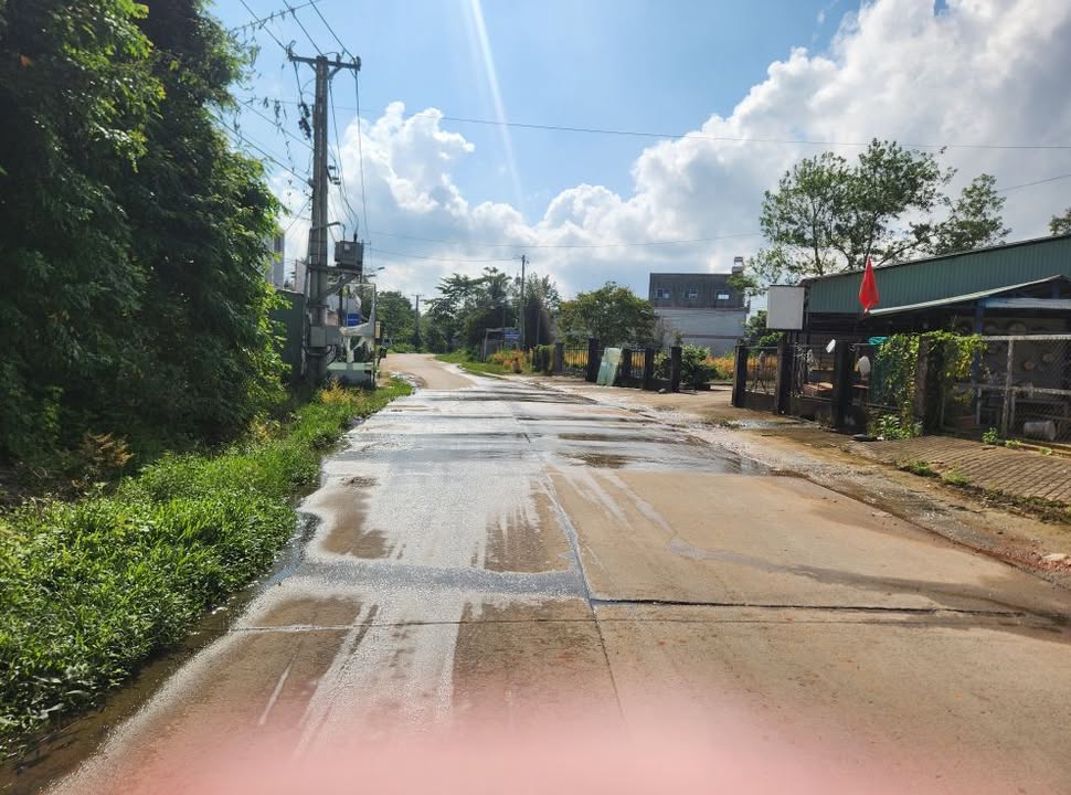 Đất mặt tiền Trung đoàn Phú Quốc 180m² giá 2 tỷ - Tiềm năng đầu tư sinh lời!