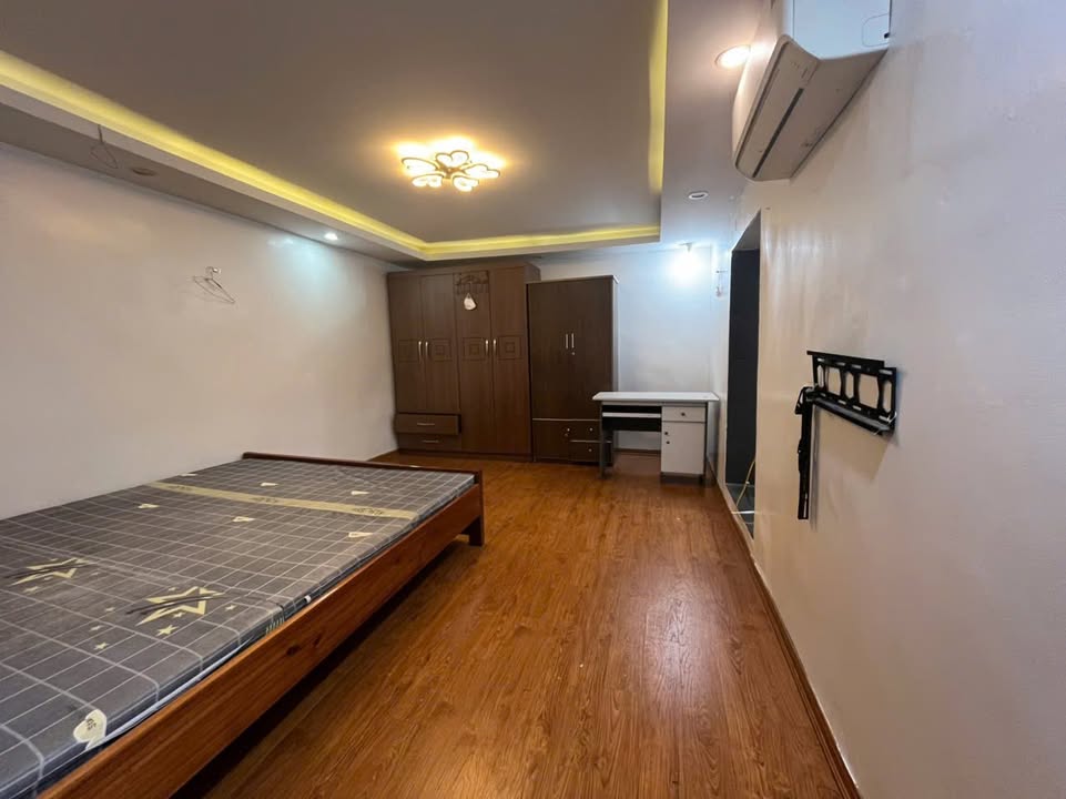 Căn hộ tập thể Láng Hạ 2 ngủ giá 7 triệu - An ninh tốt, đầy đủ tiện nghi!