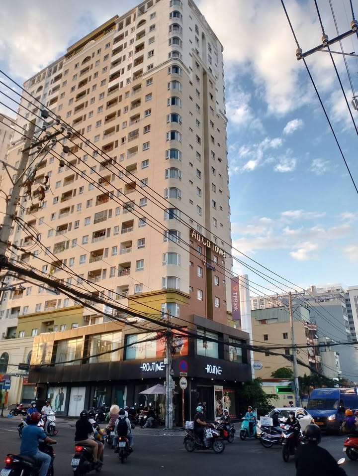 Nhà mặt tiền đường Âu Cơ quận 11 105m² giá 18 tỷ - Vị trí kinh doanh sầm uất!