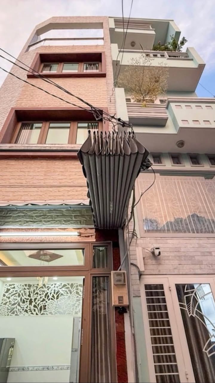 Nhà phố Bình Thạnh 4 tầng 35m² giá 5 tỷ - Nở hậu, vào ở ngay!