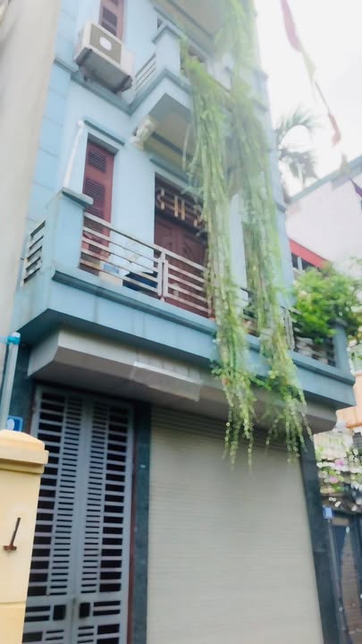 Nhà mặt tiền Ngọc Lâm 50m² giá 7 tỷ - Vị trí trung tâm Long Biên tuyệt vời!