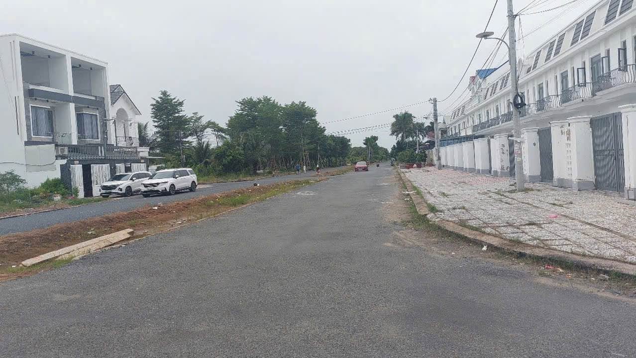 Nhà riêng Phường Thanh Đức Vĩnh Long 100m² giá 1.3 tỷ - Chính chủ bán gấp!