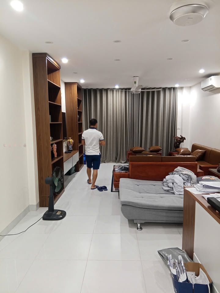 Mặt bằng kinh doanh 70m² tại Yên Xá, Hà Đông - Giá chỉ 8 triệu/tháng!