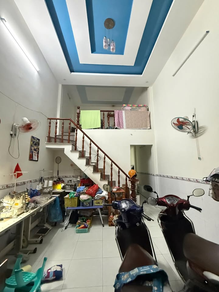 Nhà cấp 4 Dĩ An 52m² giá 1.75 tỷ - Sổ chung, tiện nghi đầy đủ!