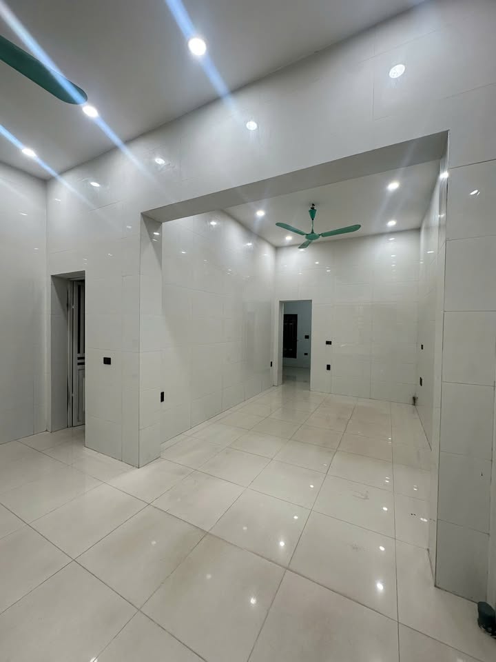Cho thuê nhà đầu ngõ 192 Lê Trọng Tấn, 70m² - Vị trí đắc địa cho kinh doanh!