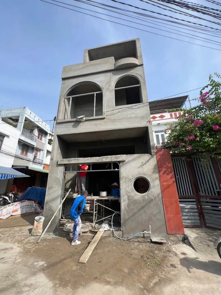 Nhà riêng 52m² Trần Đại Nghĩa, Quy Nhơn - Giá chỉ 1.65 tỷ, công viên trước nhà!