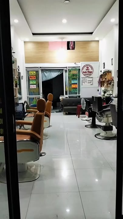 Cửa hàng cho thuê tại Hẻm thông 7m, Vĩnh Lộc A - Giá 4 triệu/tháng, khách quen đông đảo!