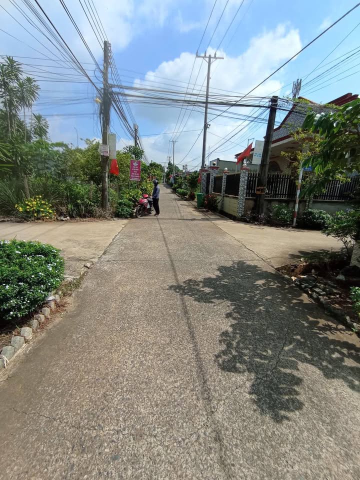 Đất nền đẹp xã Long Phước 100m² giá chỉ hơn 1 tỷ - Đầu tư sinh lời hấp dẫn!