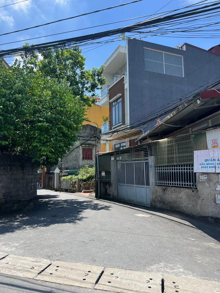 Nhà 3 tầng phường Việt Trì mới 83.5m² giá 2.05 tỷ - Đầu tư sinh lời tốt!