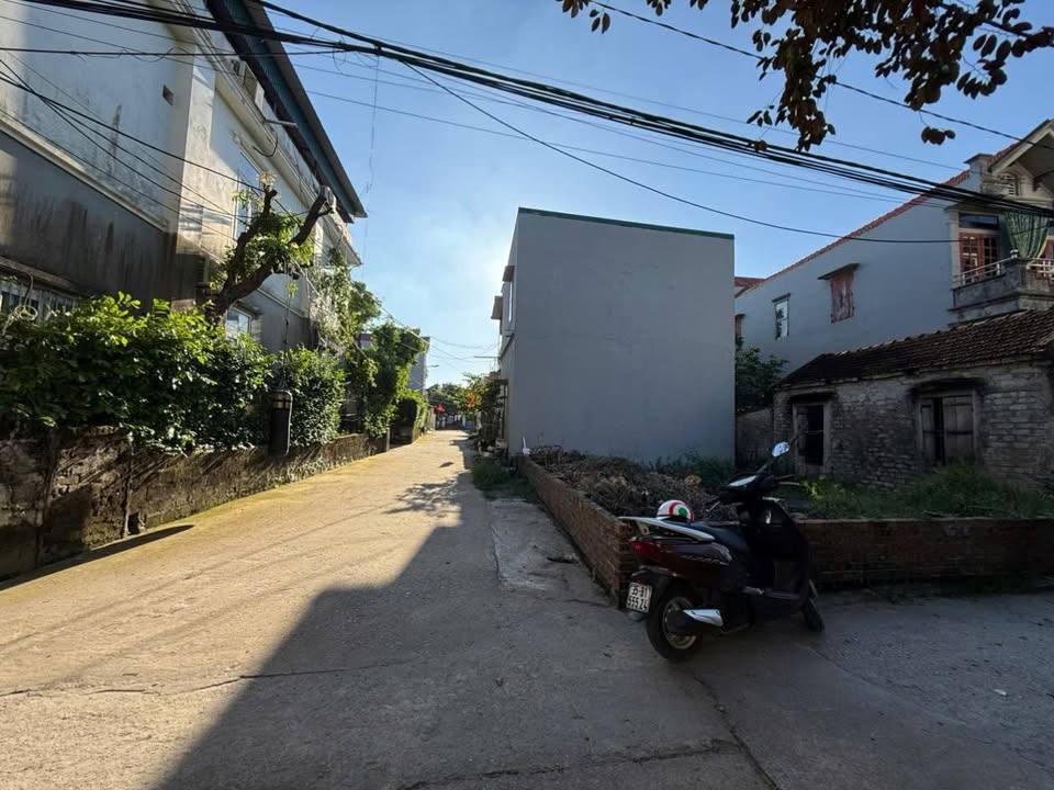 Đất đầu ve 70.4m² tại ngõ Lưu Cơ, Ninh Khánh - Vị trí đắc địa, giá thỏa thuận!